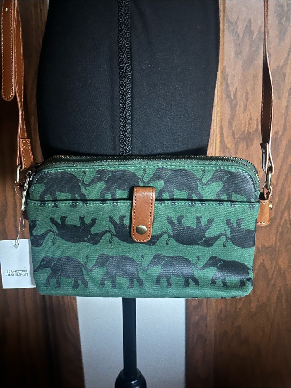 NWT ModCloth Camp Director Crossbody Bag- Elephant Print